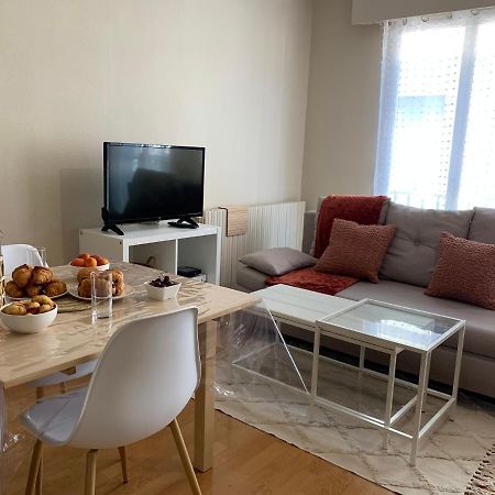 Joli Appartement En Plein Centre Libourne Exterior photo